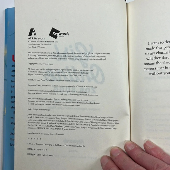 Novel Girl Online By Zoe Sugg - Picture 5 of 7